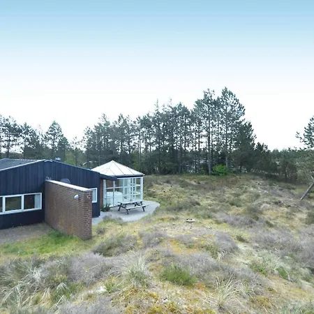 Holiday home Awesome In Romo With Kitchen